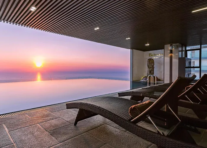 Balcona Hotel Da Nang