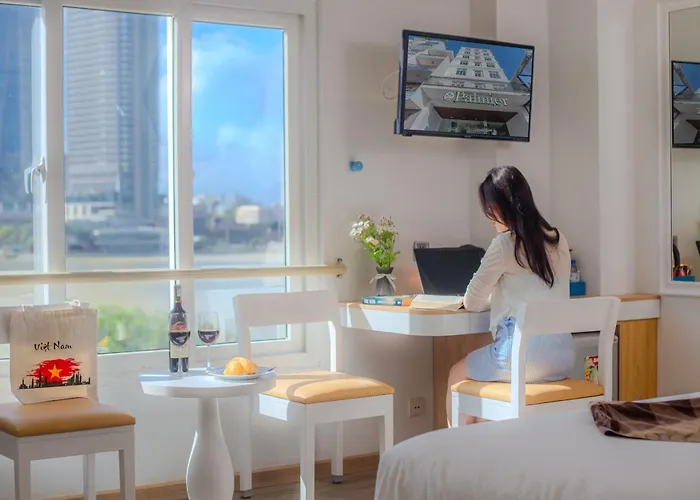 Palmier Hotel - Art House Da Nang